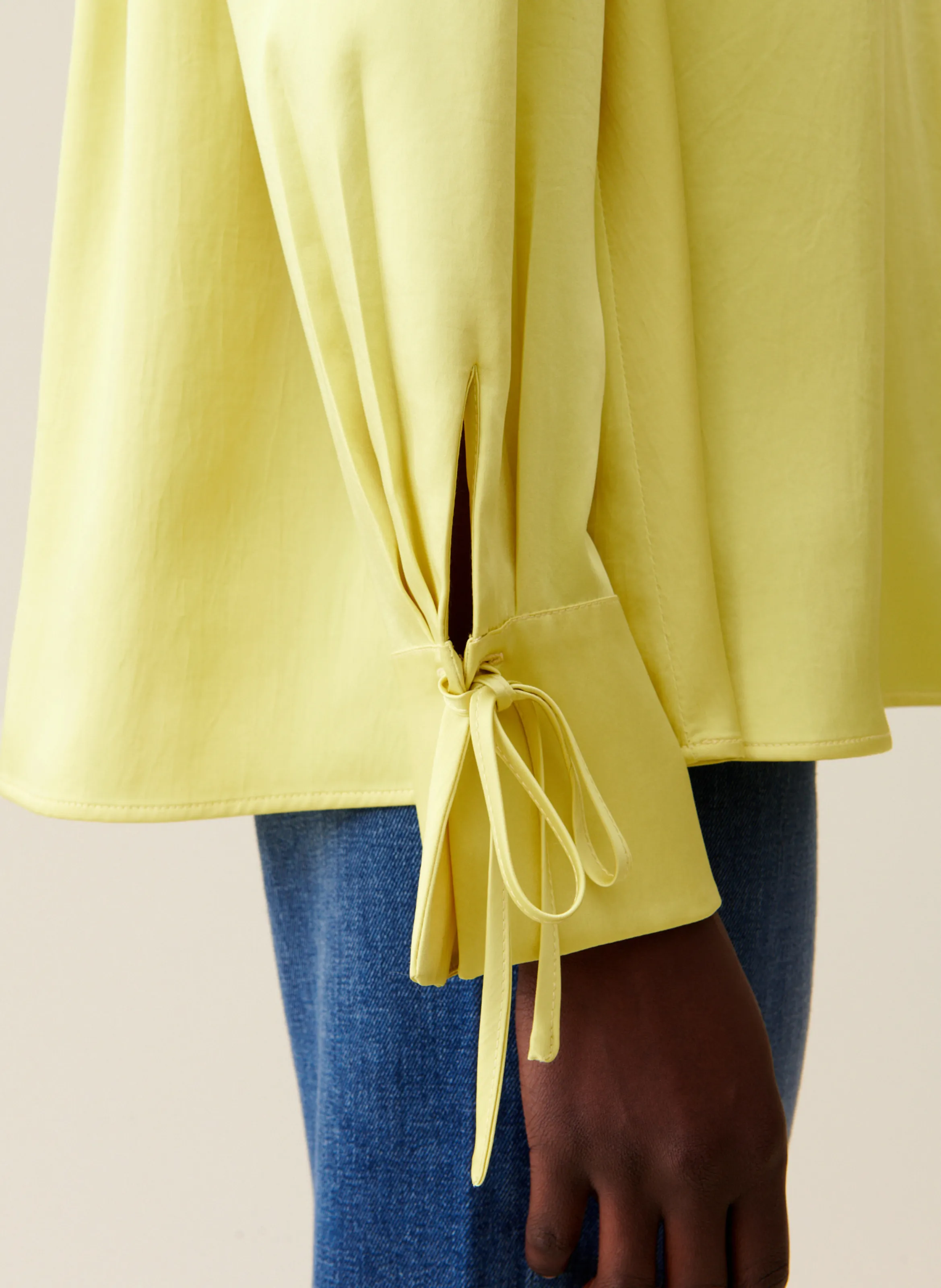  CLAUDIE PIERLOT   Blusa fluida con scollo aperto | Giallo
