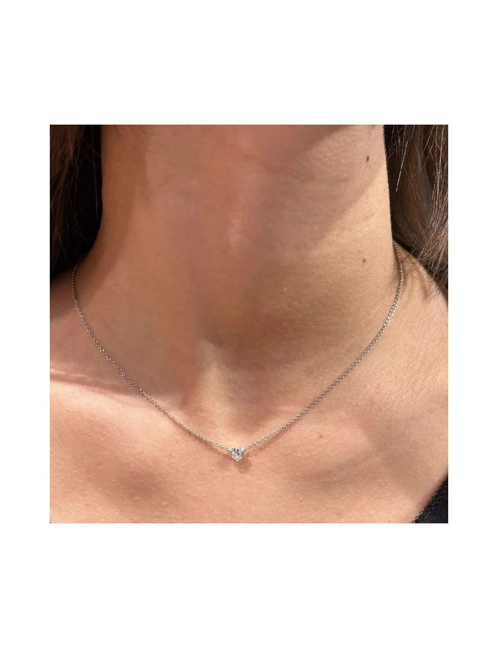 Girocollino in oro bianco con Diamante a cuore ct.0,51