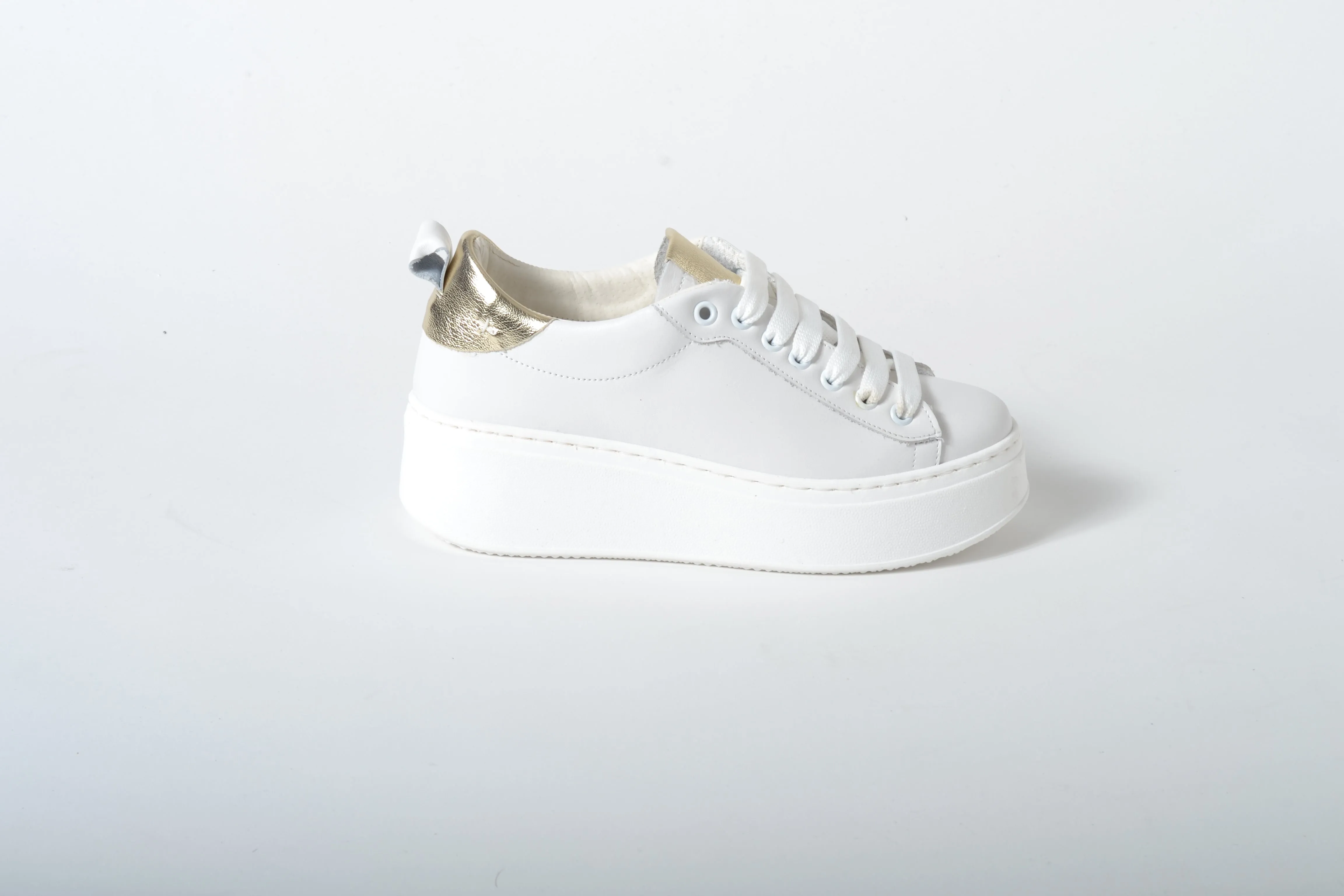 SNEAKERS TRAF.