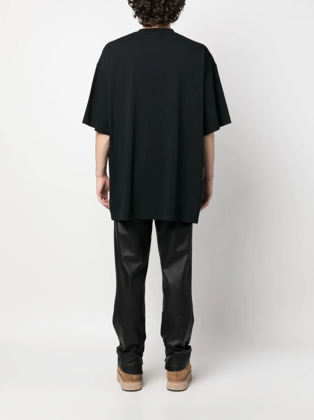 t-shirt nera logo season